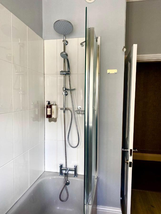 Merewyke Boutique Luxury Family Apartment Sleeps 4 , Central Location Windermere Exteriör bild