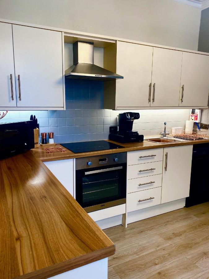Merewyke Boutique Luxury Family Apartment Sleeps 4 , Central Location Windermere Exteriör bild
