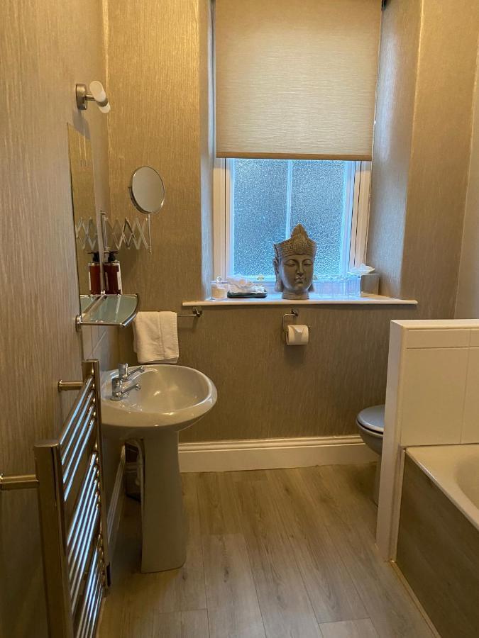 Merewyke Boutique Luxury Family Apartment Sleeps 4 , Central Location Windermere Exteriör bild